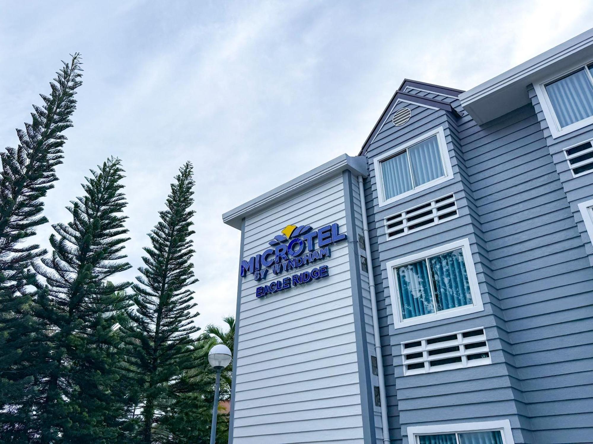 Microtel By Wyndham Eagle Ridge General Trias  Exterior photo
