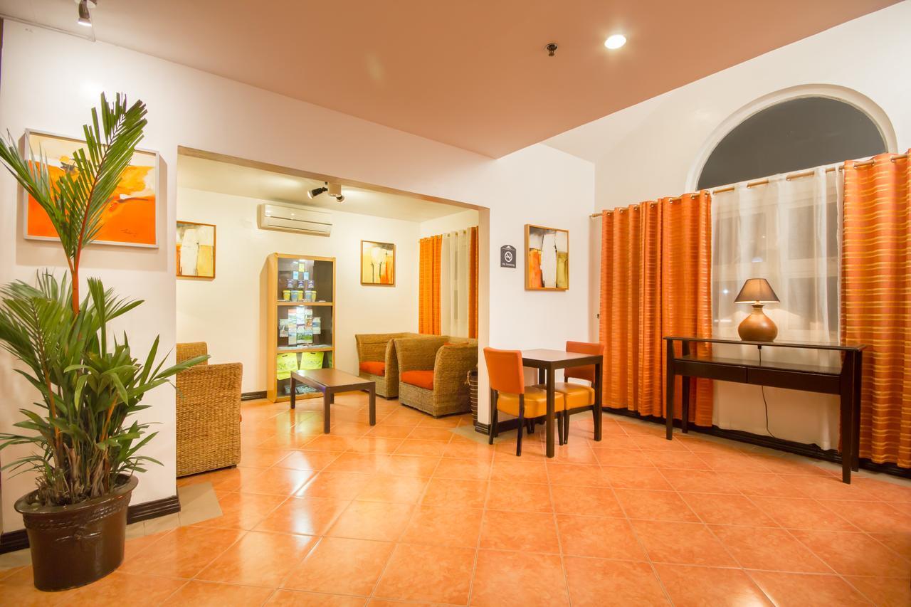 Microtel By Wyndham Eagle Ridge General Trias  Exterior photo